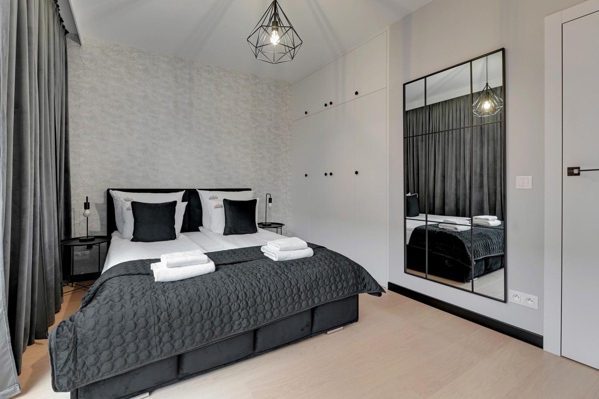 Doki Living - Foodhall & Parking By Downtown Apartments กดัญสก์ ภายนอก รูปภาพ