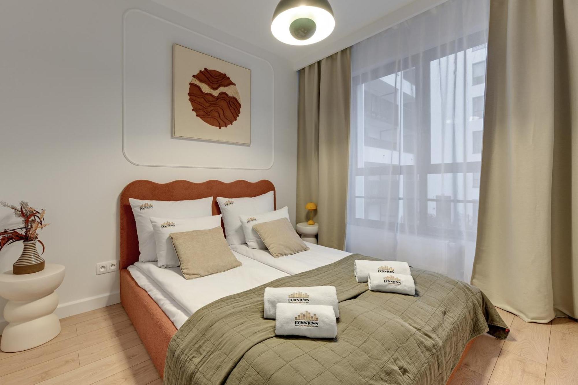 Doki Living - Foodhall & Parking By Downtown Apartments กดัญสก์ ภายนอก รูปภาพ